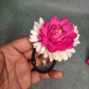 mullai with lotus tie